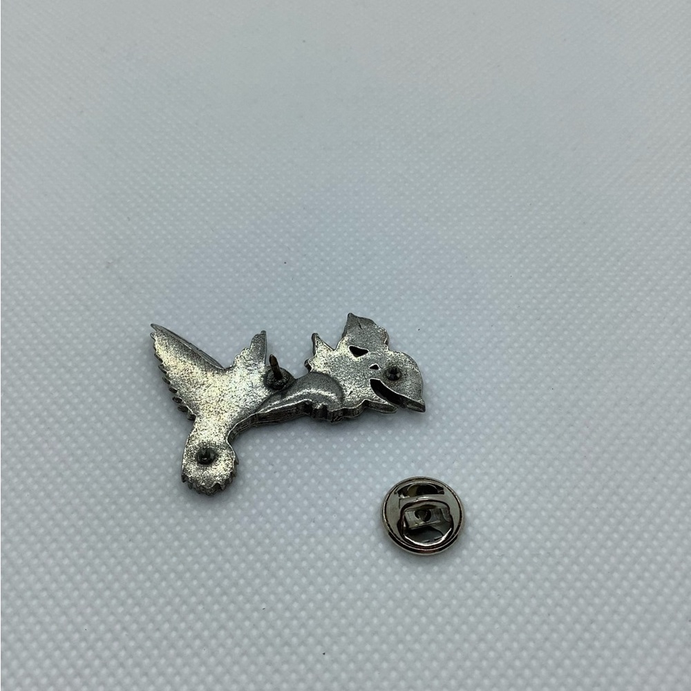 Beautiful Hummingbird Pin / Brooch - Picture 4 of 4